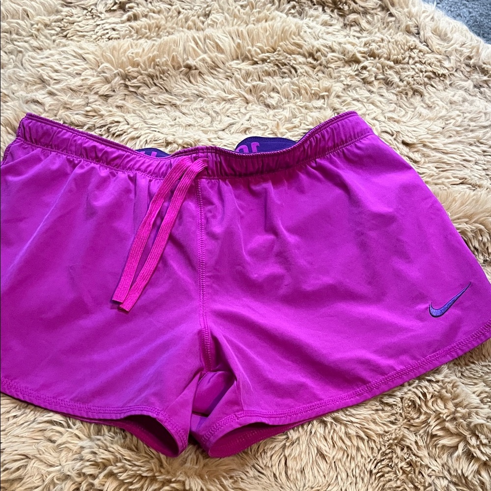 Nike Women's Vibrant Purple Athletic Shorts, Size Large